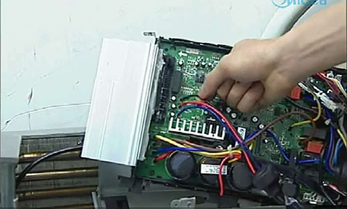 哈巴河美的空调电话是多少